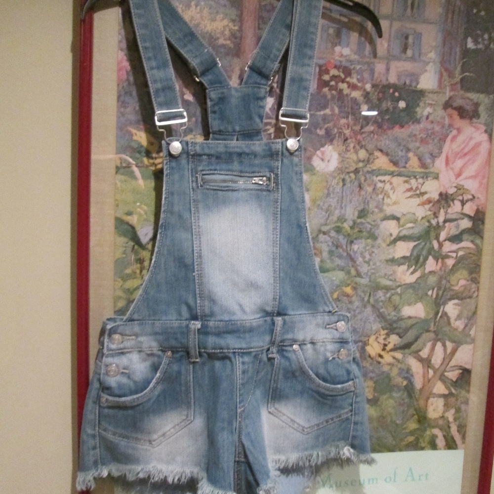Cut -Off Frayed Distressed Blue Jean Denim Bib Overalls Shorts Shortalls size 7